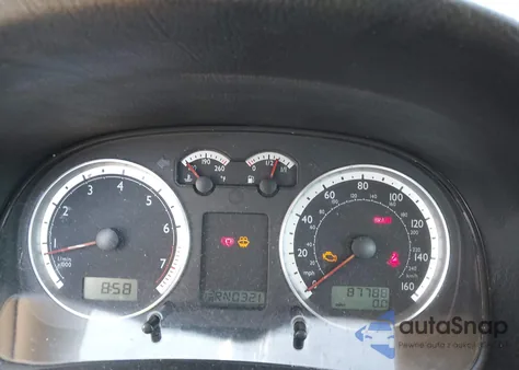 2004 Volkswagen Jetta Gls 2.0L z USA, uszkodzony, nr VIN 3VWSK69M64M013217